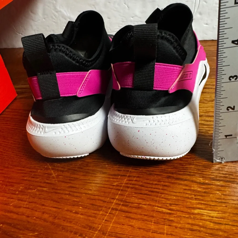 Nike Flex‎ Runner 4 GS Kids Black Pink Slip On Athletic Shoes Size 7Y